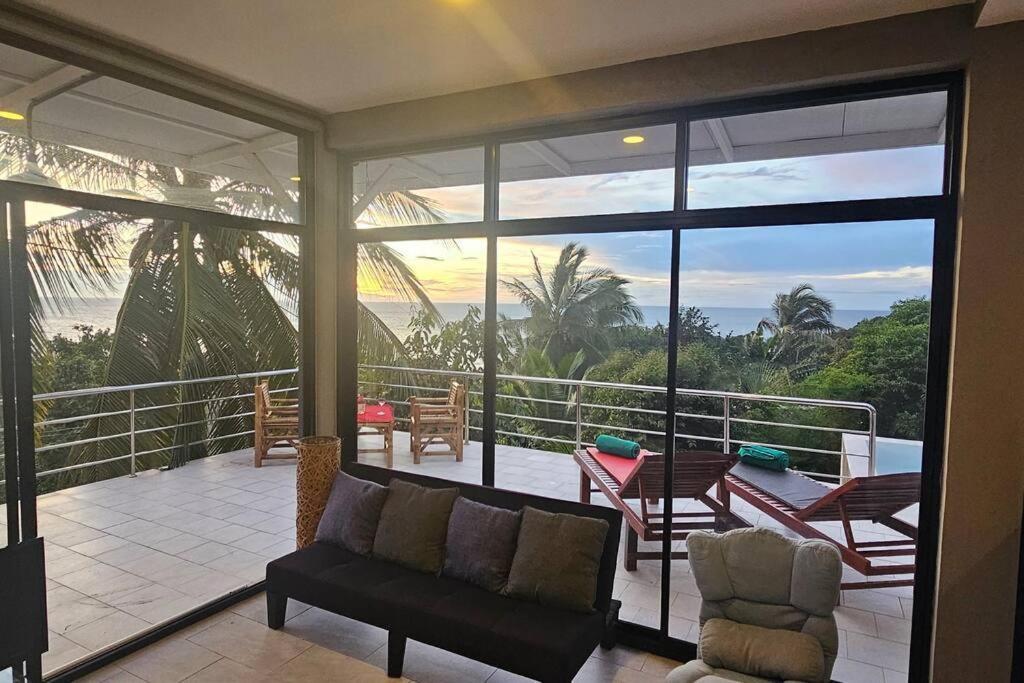 Villa Banico Sunset Island パンガン島 エクステリア 写真