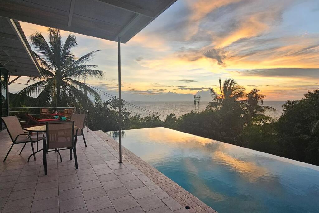 Villa Banico Sunset Island パンガン島 エクステリア 写真