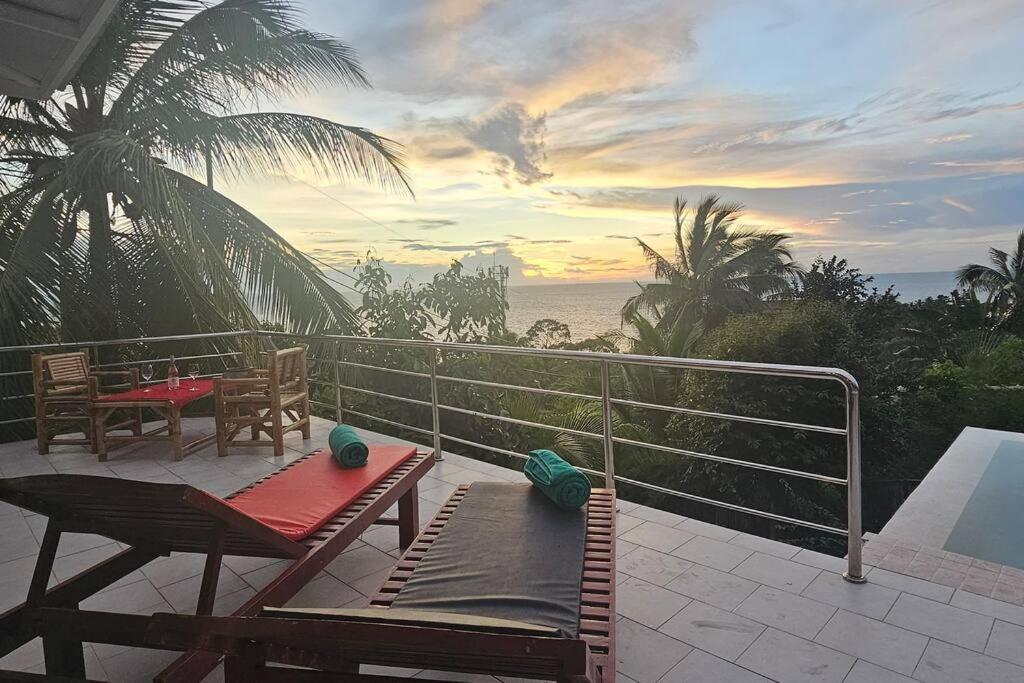 Villa Banico Sunset Island パンガン島 エクステリア 写真